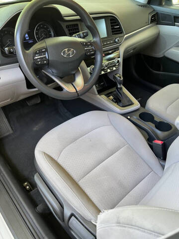 2020 Hyundai Elantra