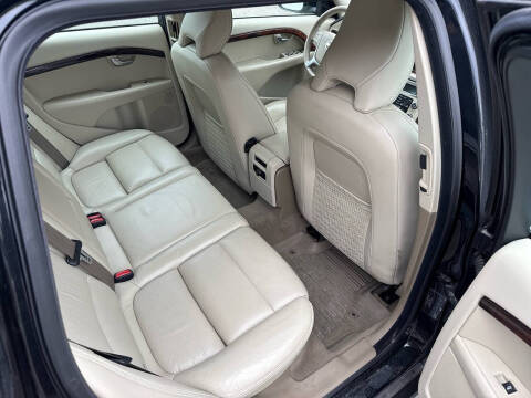 2010 Volvo XC70 T6