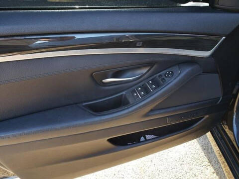 2012 BMW 5 Series 528i