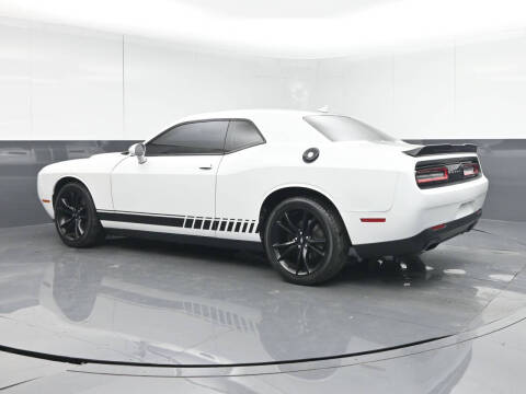 2017 Dodge Challenger SXT