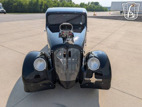 1933 Willys Coupe