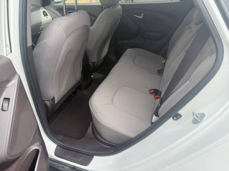 2012 Hyundai Tucson GL
