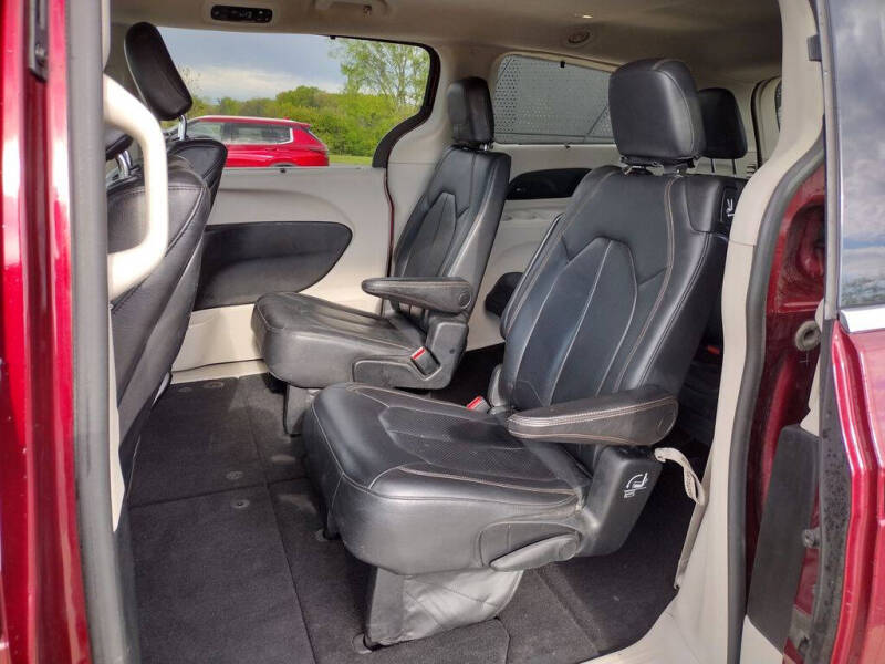 2018 Chrysler Pacifica Touring L Plus