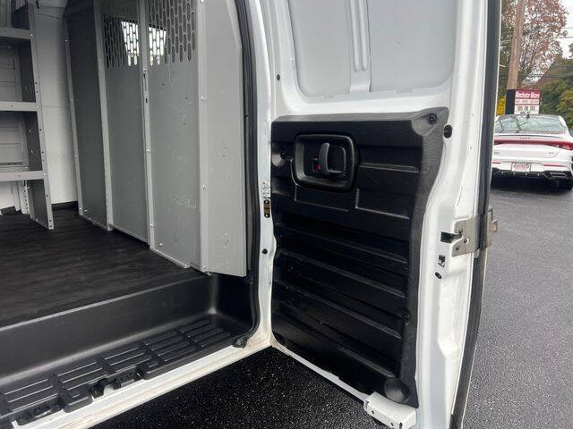 2021 Chevrolet Express 2500