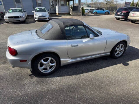 2001 Mazda MX-5 Miata LS
