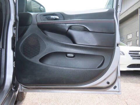 2016 Dodge Grand Caravan R/T