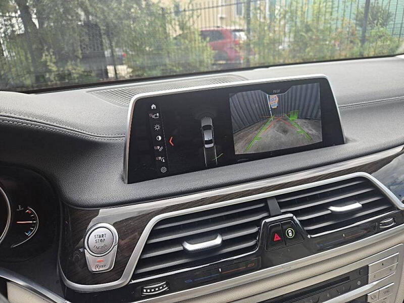 2018 BMW 7 Series 740i