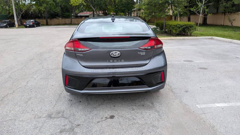 2018 Hyundai IONIQ Blue photo 5