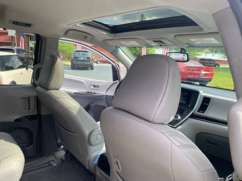 2017 Toyota Sienna