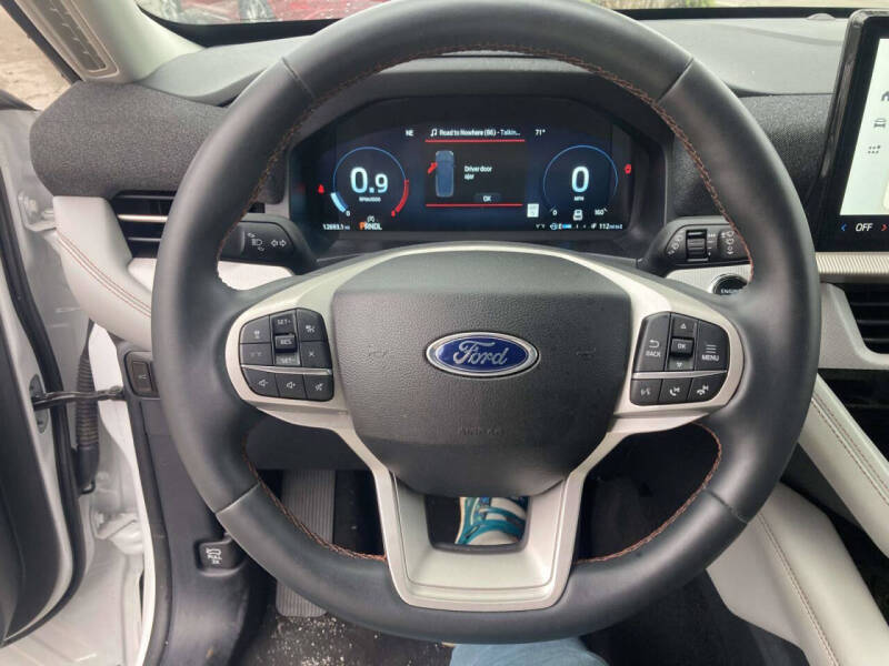 2025 Ford Explorer Active