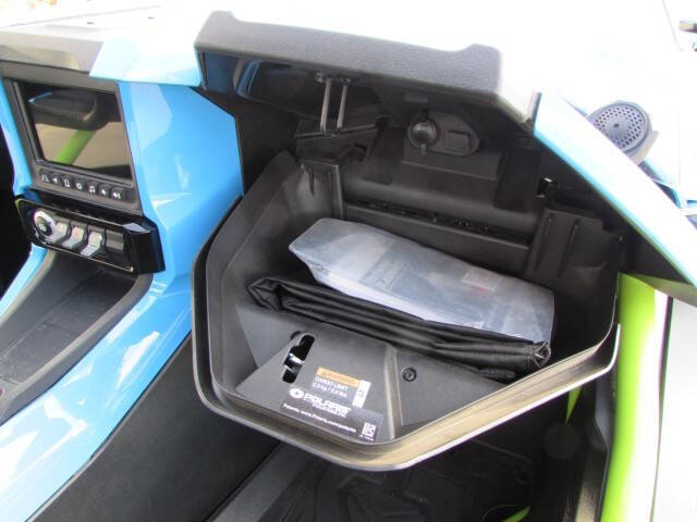 2023 Polaris Slingshot