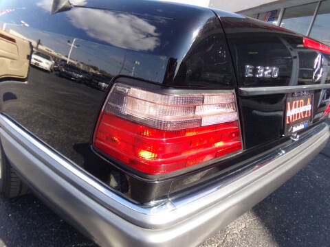 1994 Mercedes-Benz E-Class E 320