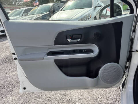 2014 Toyota Prius c One