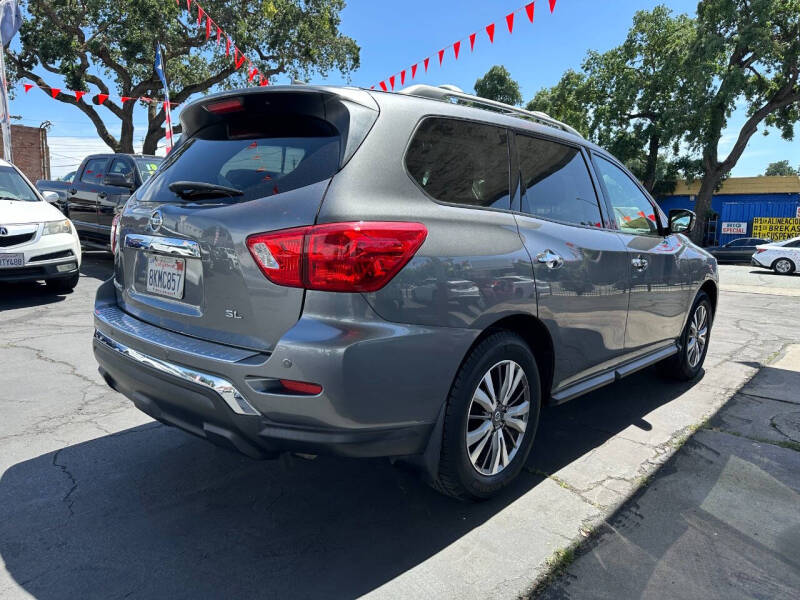 2019 Nissan Pathfinder S