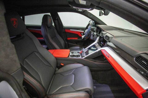 2022 Lamborghini Urus