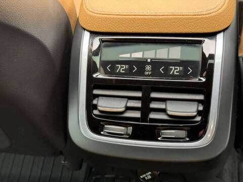 2017 Volvo S90 T5 Momentum