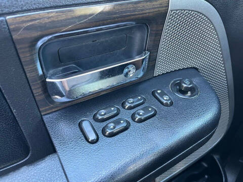 2008 Lincoln Mark LT