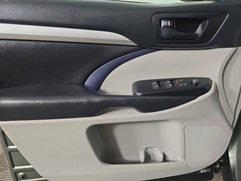 2018 Toyota Highlander LE Plus