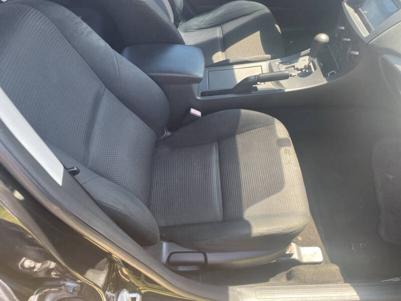 2013 Mazda MAZDA3 i SV