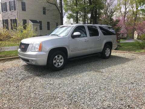 2010 GMC Yukon XL for sale at 4 Below Auto Sales in Willow Grove PA