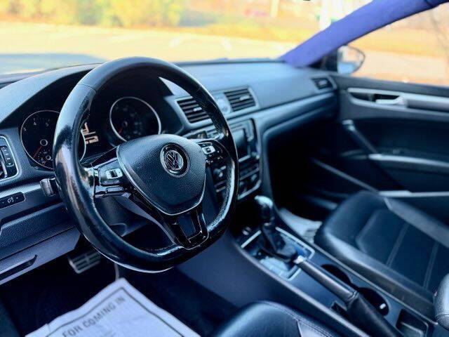 2017 Volkswagen Passat 1.8T R-Line