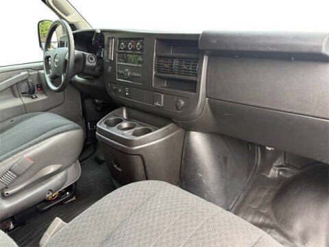 2024 GMC Savana 2500