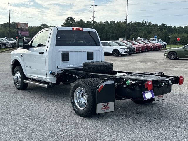 2024 RAM 3500 SLT