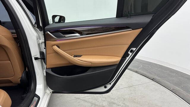 2019 BMW 5 Series 540i