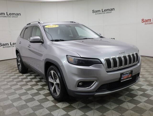 Used 2019 Jeep Cherokee Limited with VIN 1C4PJLDB6KD300307 for sale in Bloomington, IL