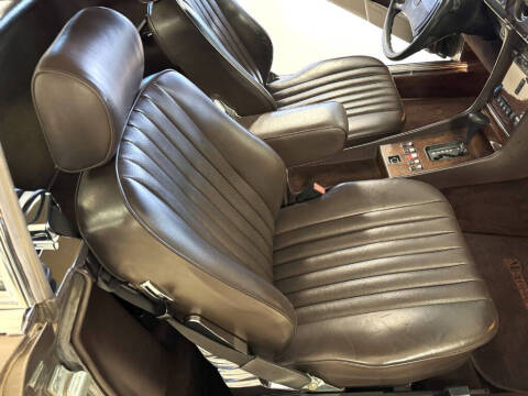 1989 Mercedes-Benz 560-Class 560 SL