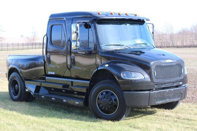 2006 Freightliner M2 106