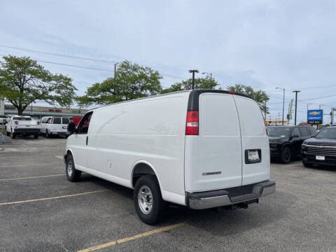 2025 Chevrolet Express 3500