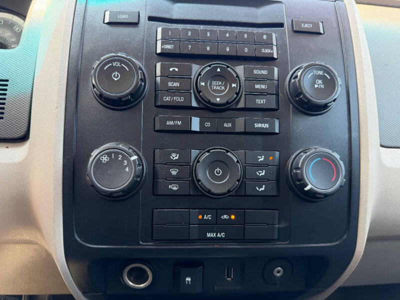 2010 Ford Escape XLS