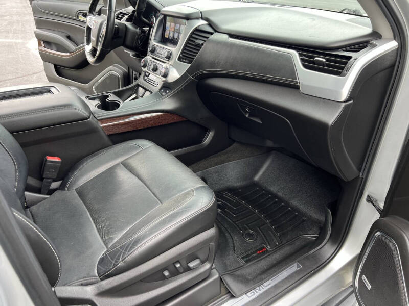 2017 GMC Yukon SLT