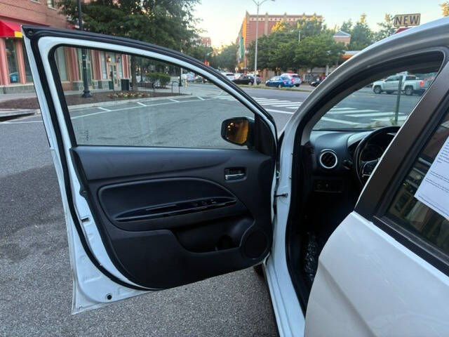 2020 Mitsubishi Mirage SE