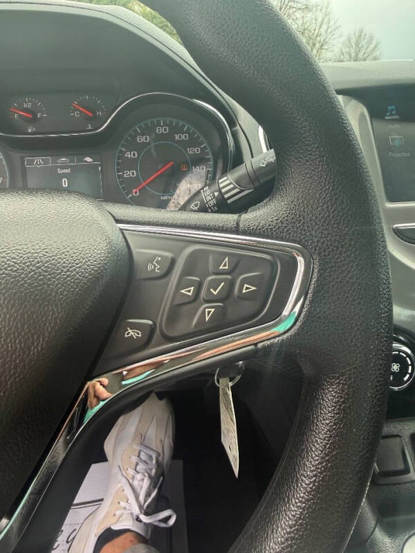 2017 Chevrolet Cruze LT Auto