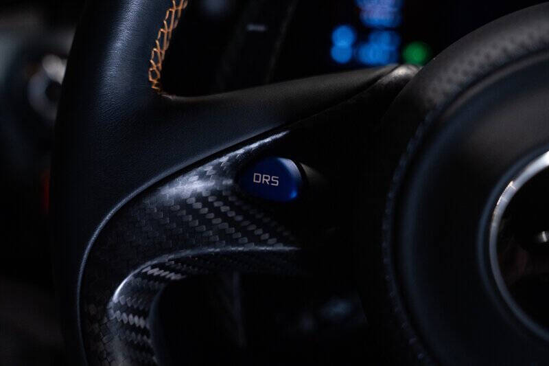2014 McLaren P1