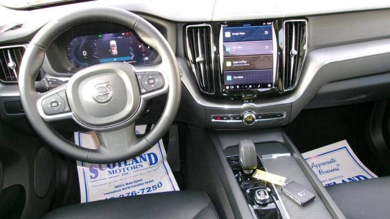 2025 Volvo XC60 B5 Core Dark Theme