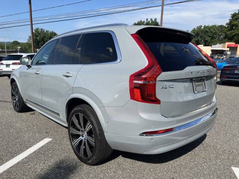 2024 Volvo XC90 Recharge T8 Ultimate Bright Theme 7P