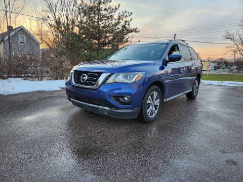 2017 Nissan Pathfinder SV