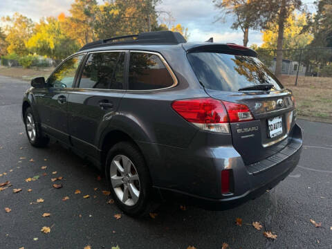 2013 Subaru Outback 2.5i Premium