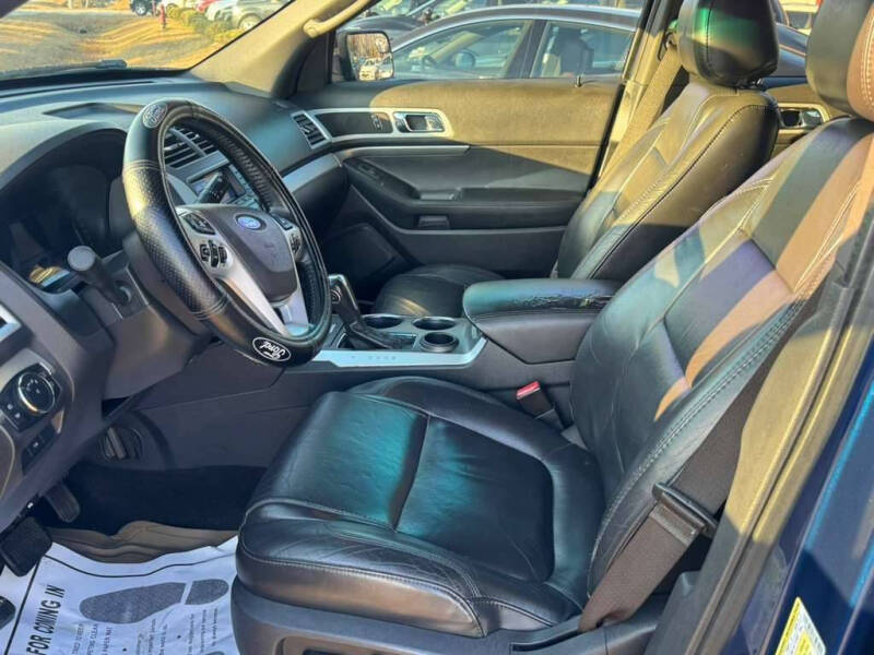 2012 Ford Explorer XLT