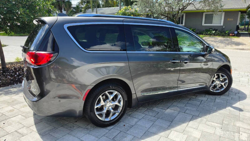2017 Chrysler Pacifica Limited