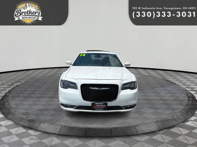 2016 Chrysler 300