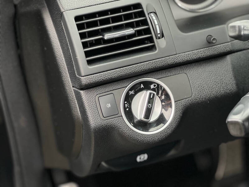 2011 Mercedes-Benz C-Class