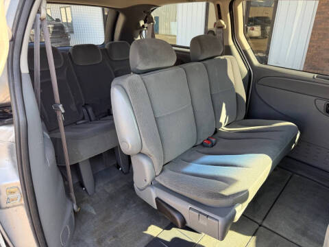 2005 Dodge Grand Caravan SE