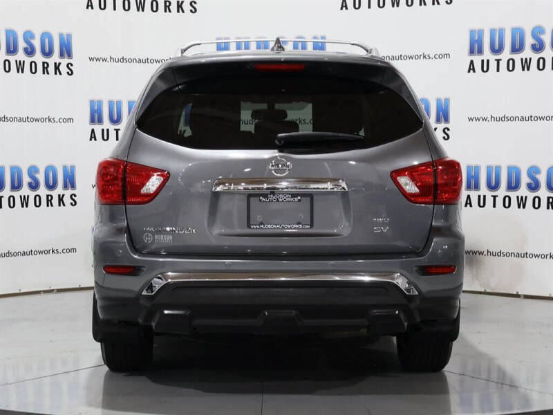 2020 Nissan Pathfinder SV