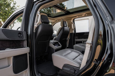 2022 Lincoln Navigator Standard