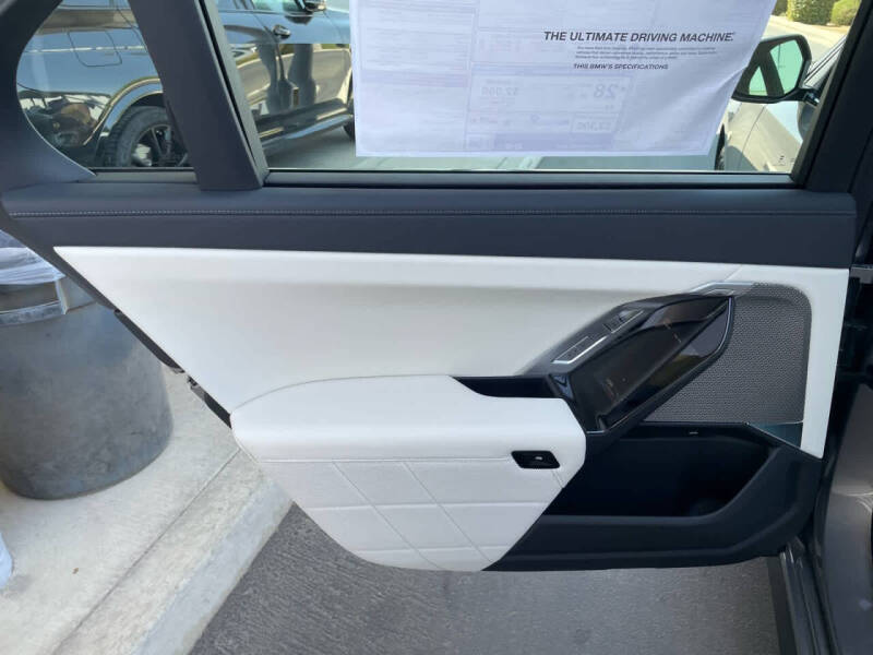 2025 BMW 7 Series 740i