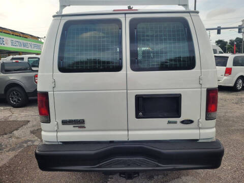 2013 Ford E-Series E-250